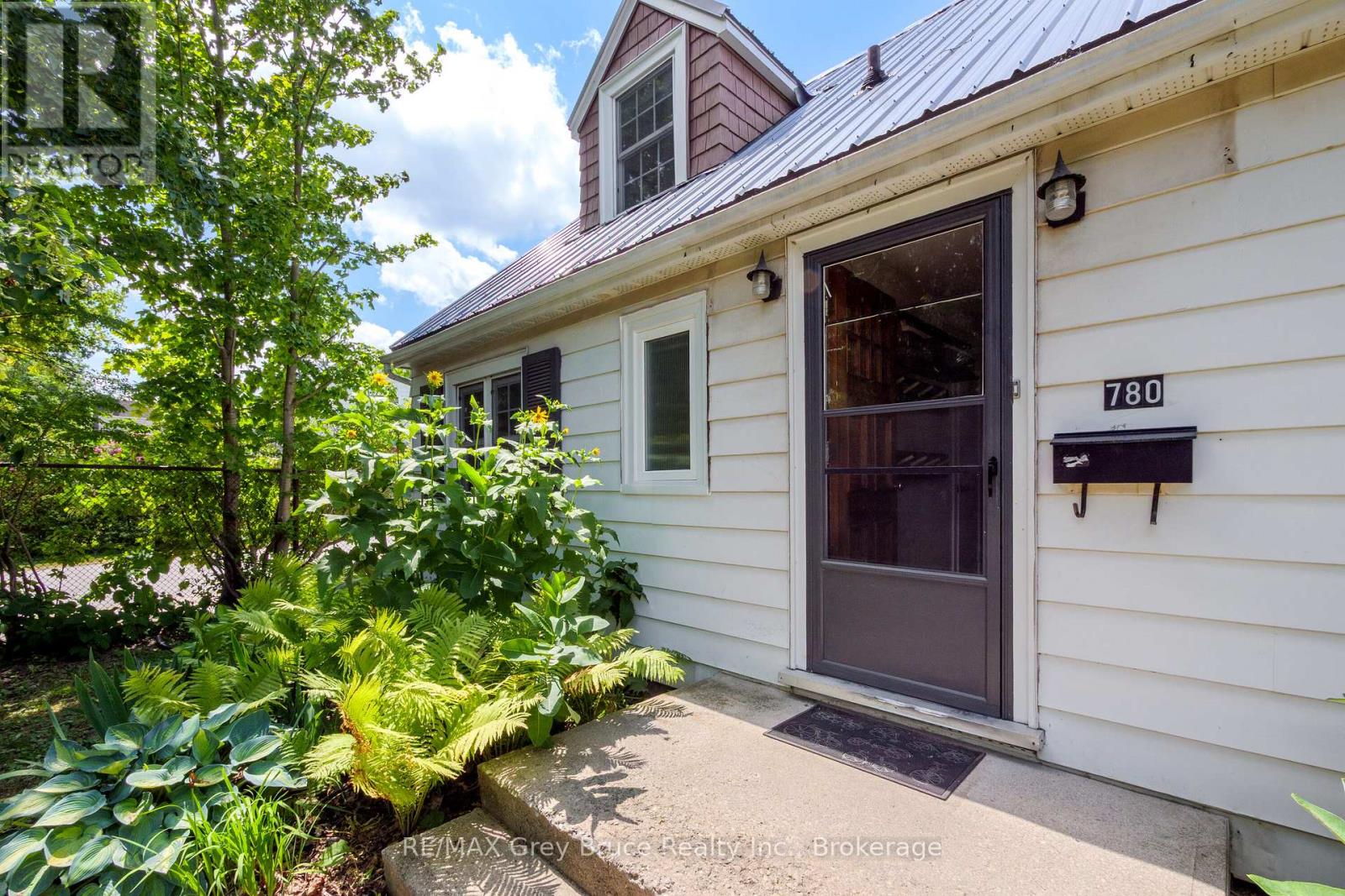 780 4th Avenue W, Owen Sound, Ontario  N4K 4V5 - Photo 6 - X12308409