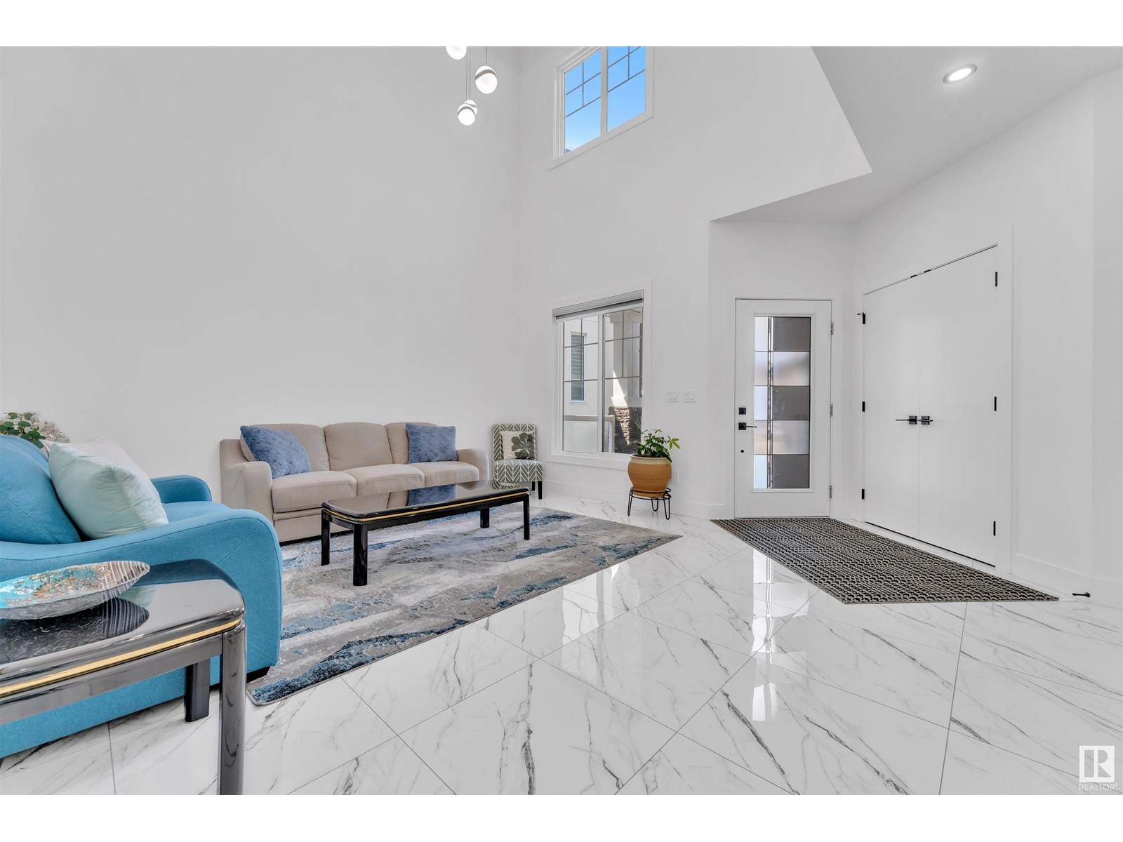 Property at 1809 18A Avenue NW image 2