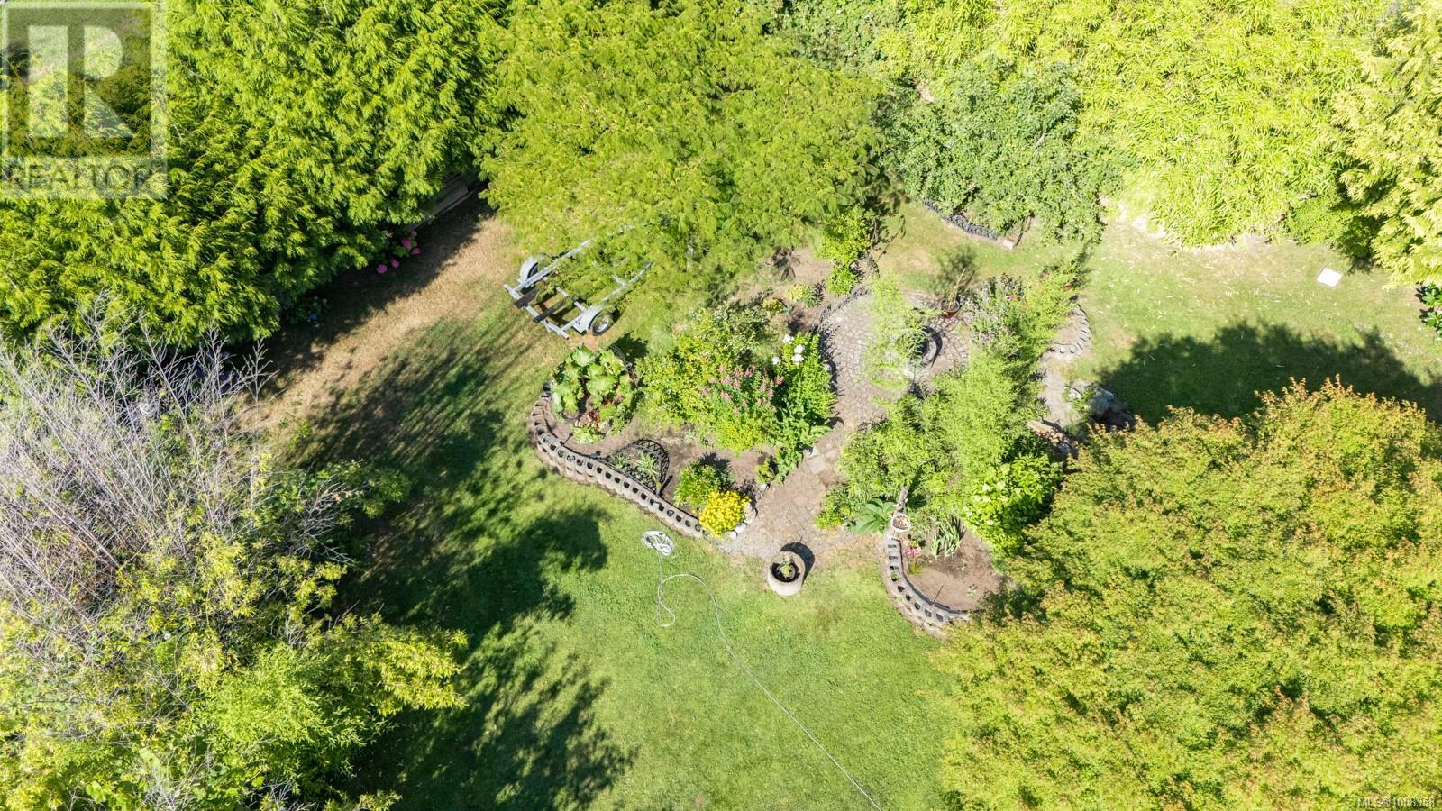 Property at 1616 Meredith Rd image 3