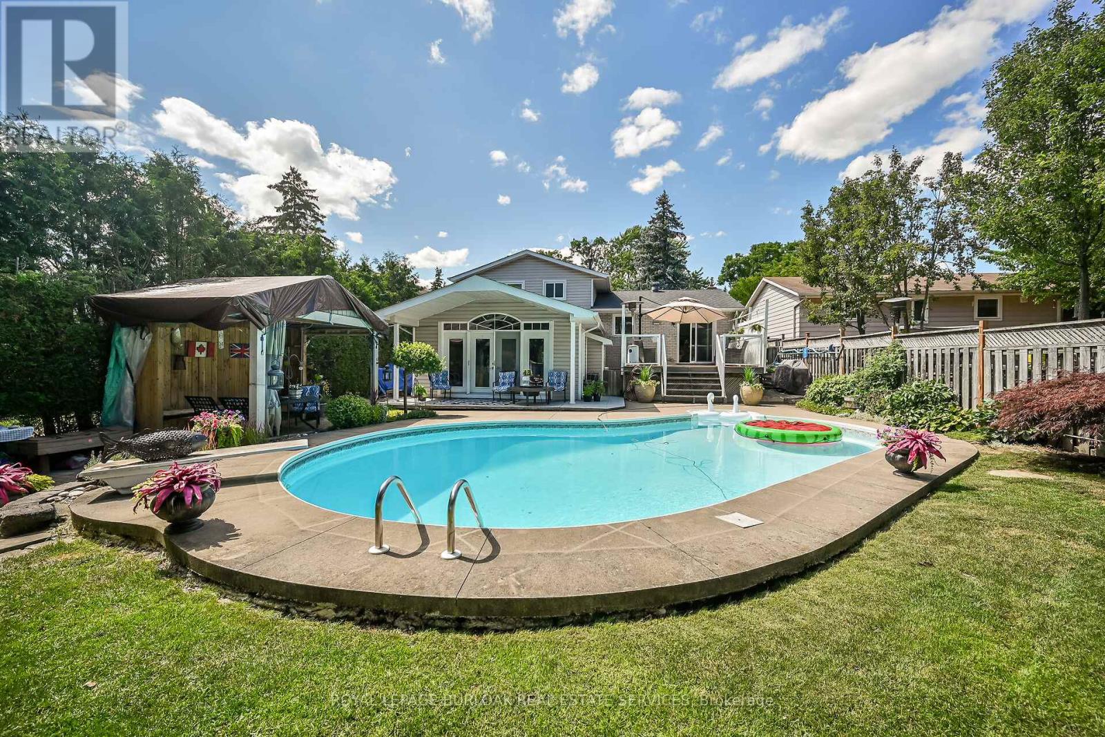 92 Osborne Crescent, Oakville, Ontario  L6H 1G1 - Photo 33 - W12308396