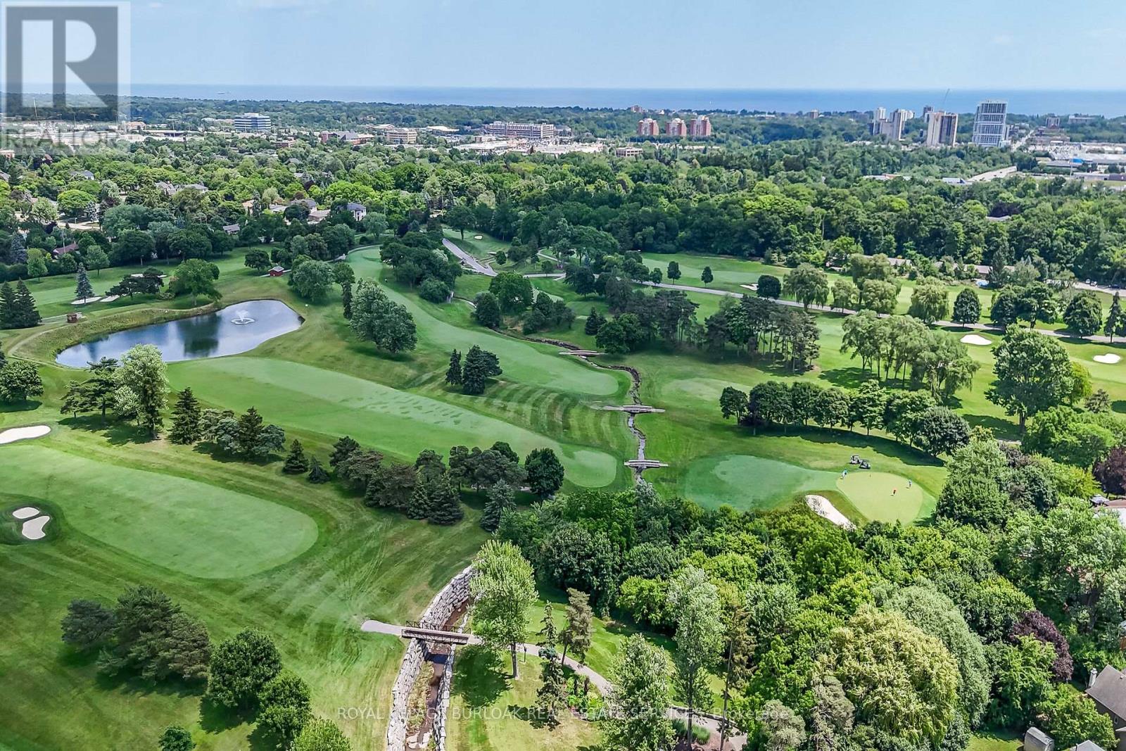 92 Osborne Crescent, Oakville, Ontario  L6H 1G1 - Photo 41 - W12308396