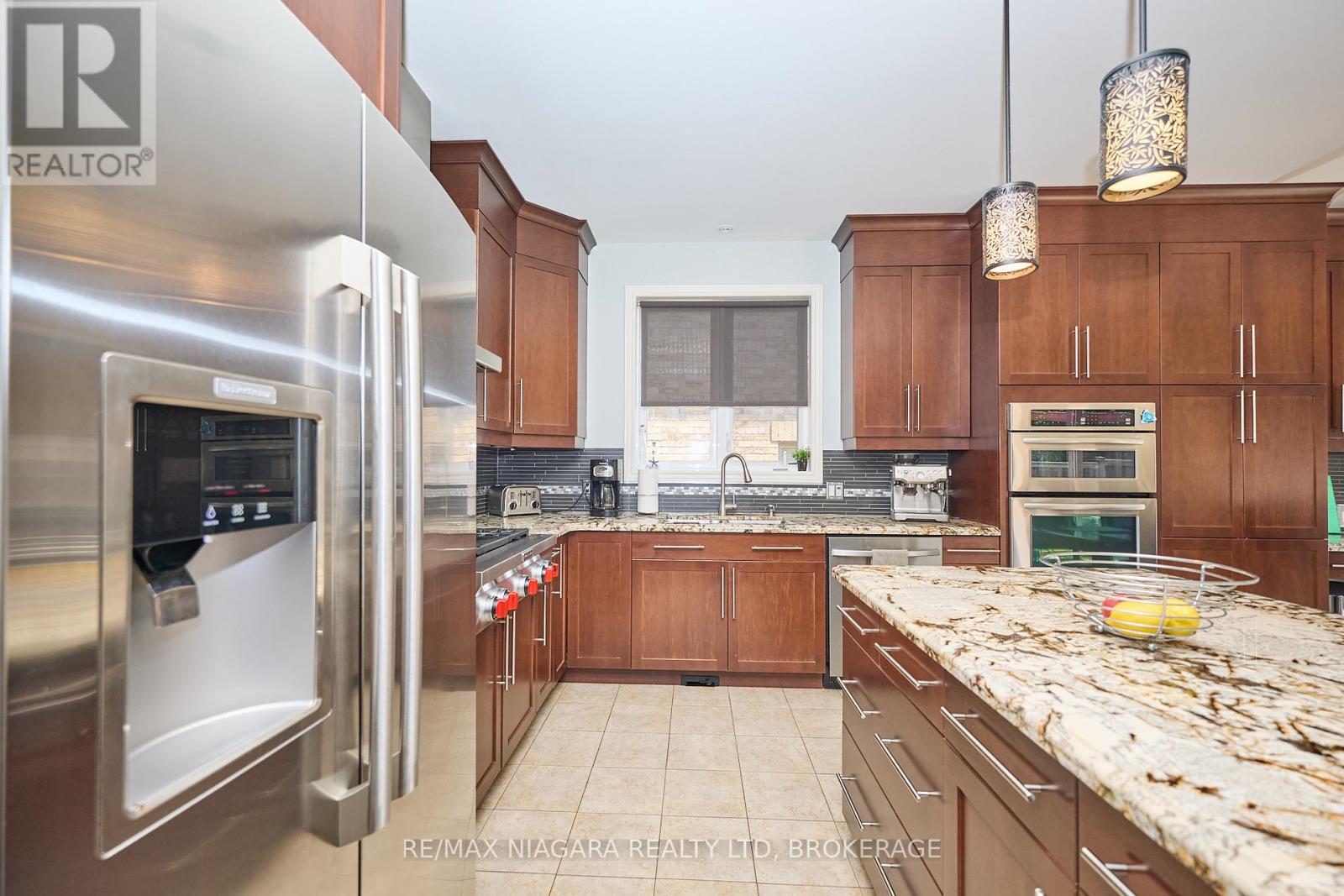 6 Alex Grant Place, St. Catharines (Secord Woods), Ontario  L2P 0A2 - Photo 14 - X12308485