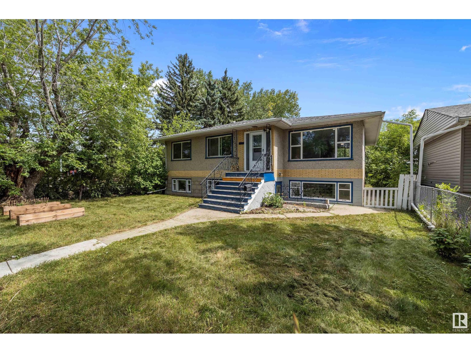 12827 125 St Nw, Edmonton, Alberta  T5L 0V1 - Photo 1 - E4449789