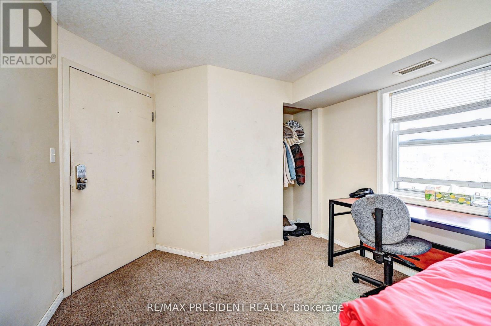 504 - 261 Lester Street, Waterloo, Ontario  N2L 3W6 - Photo 13 - X12308379