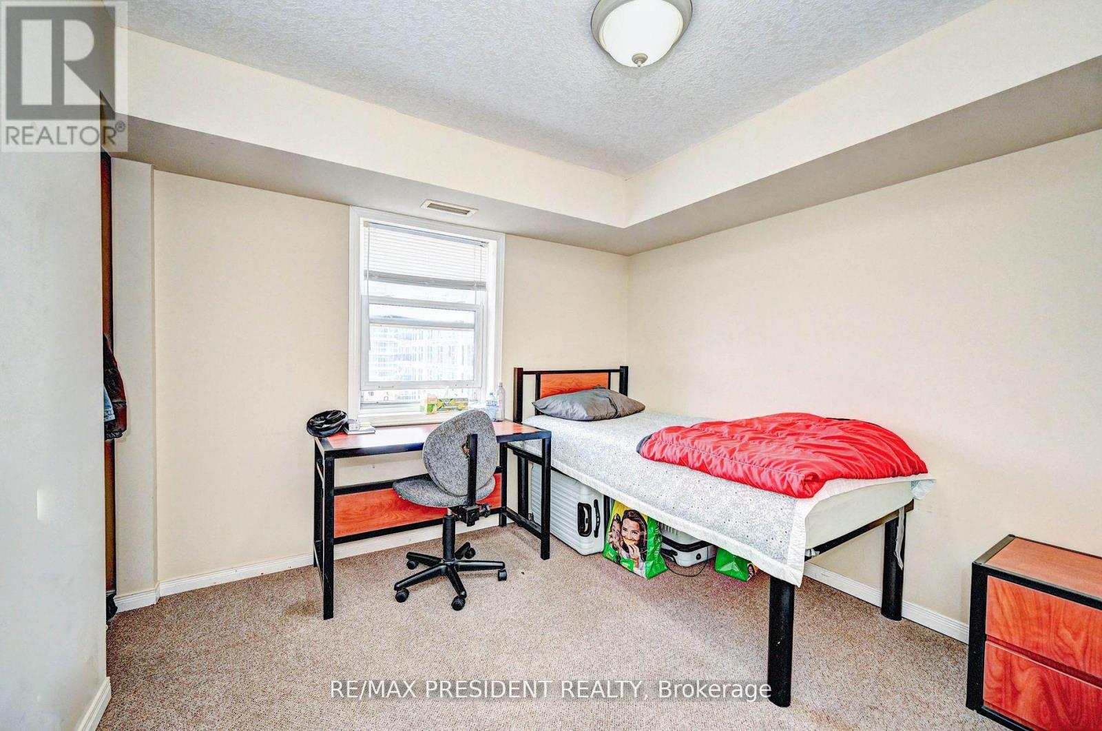 504 - 261 Lester Street, Waterloo, Ontario  N2L 3W6 - Photo 14 - X12308379