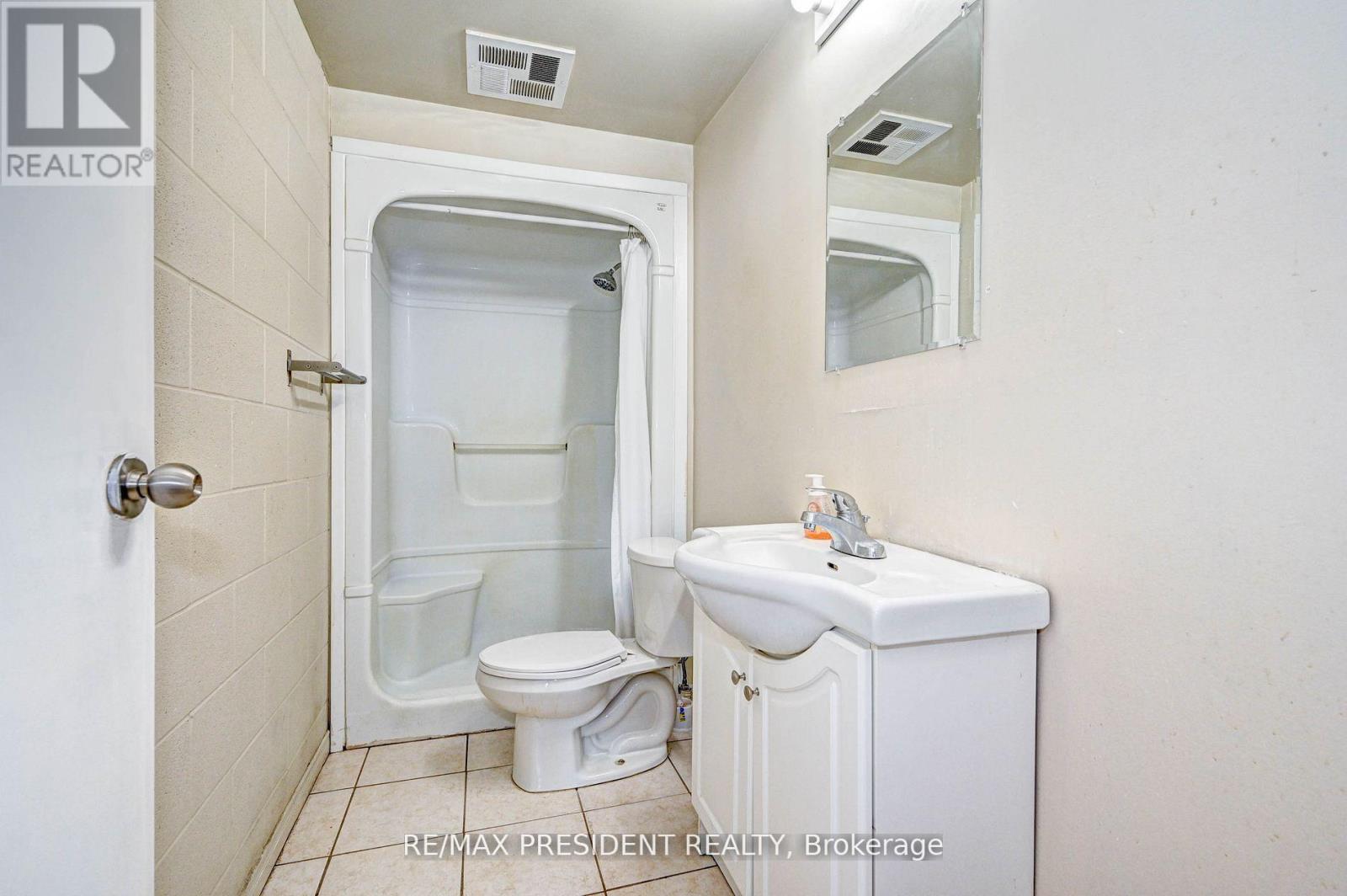 504 - 261 Lester Street, Waterloo, Ontario  N2L 3W6 - Photo 24 - X12308379