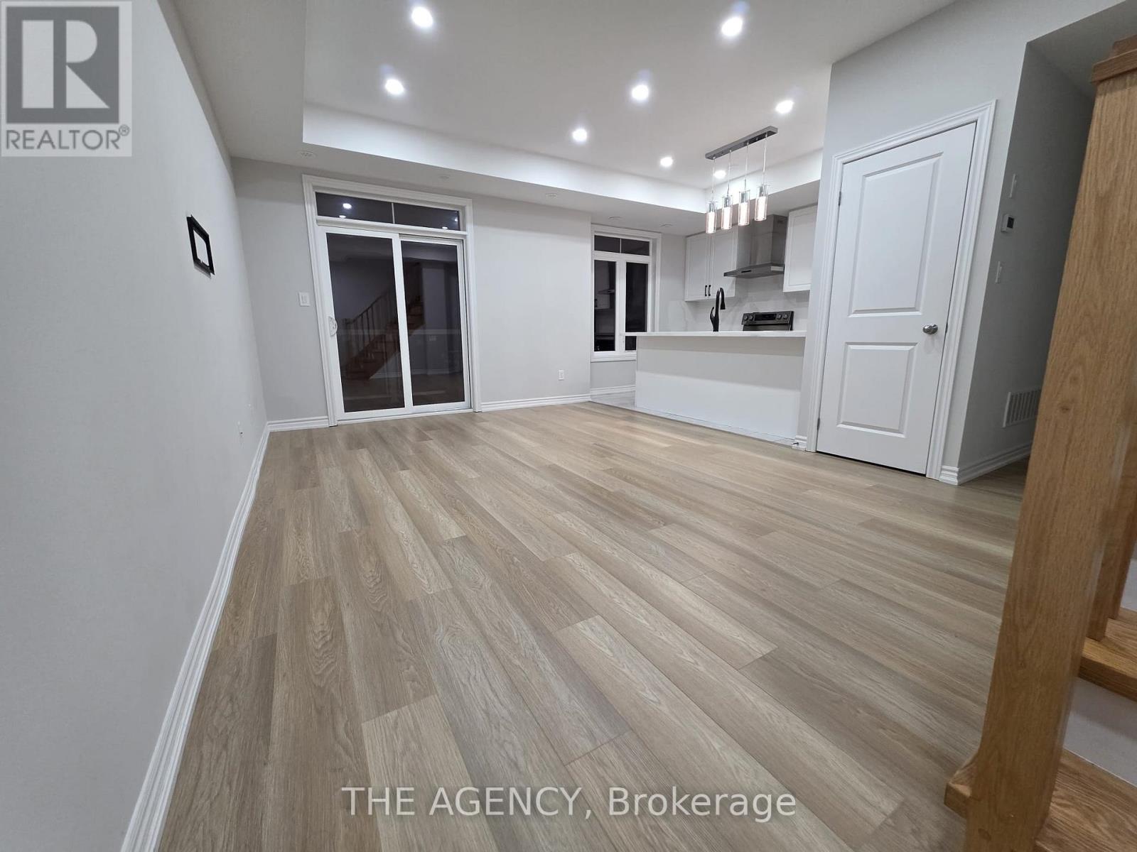 Property at 76 - 1768 REX HEATH DRIVE S image 2