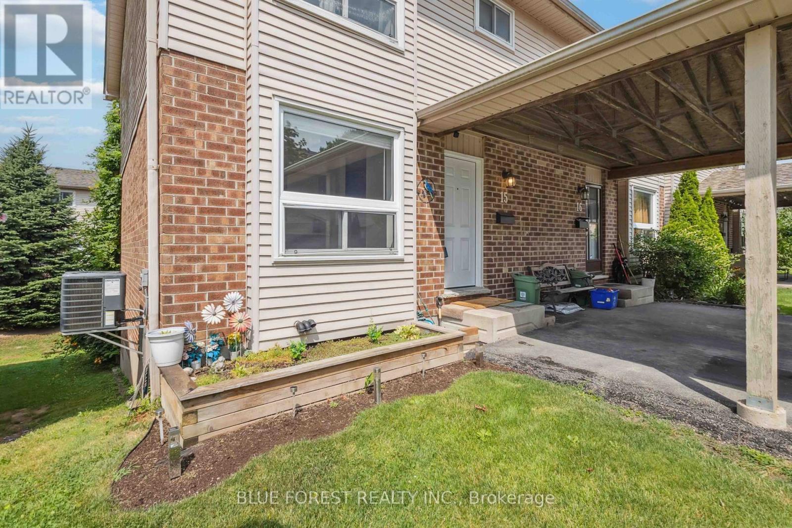 Property at 15 - 450 POND MILLS ROAD image 3