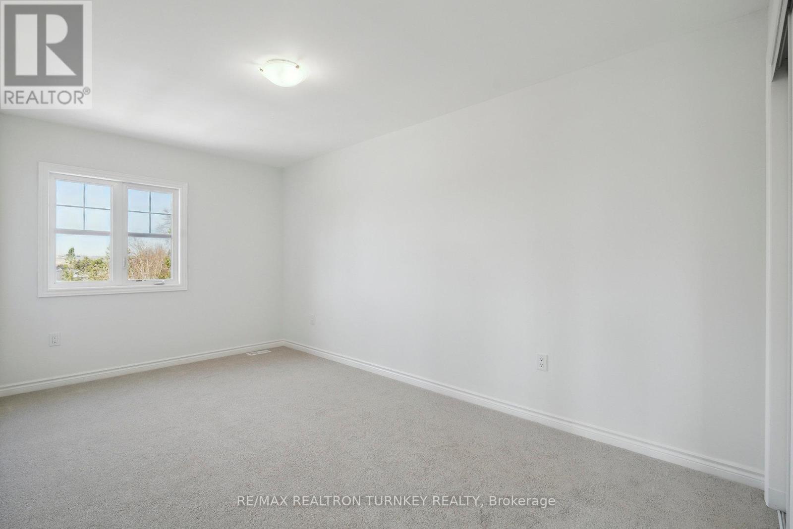 2 Ravenscraig Place, Innisfil, Ontario  L0L 1L0 - Photo 27 - N12308434