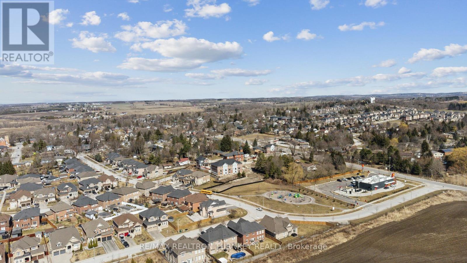2 Ravenscraig Place, Innisfil, Ontario  L0L 1L0 - Photo 32 - N12308434