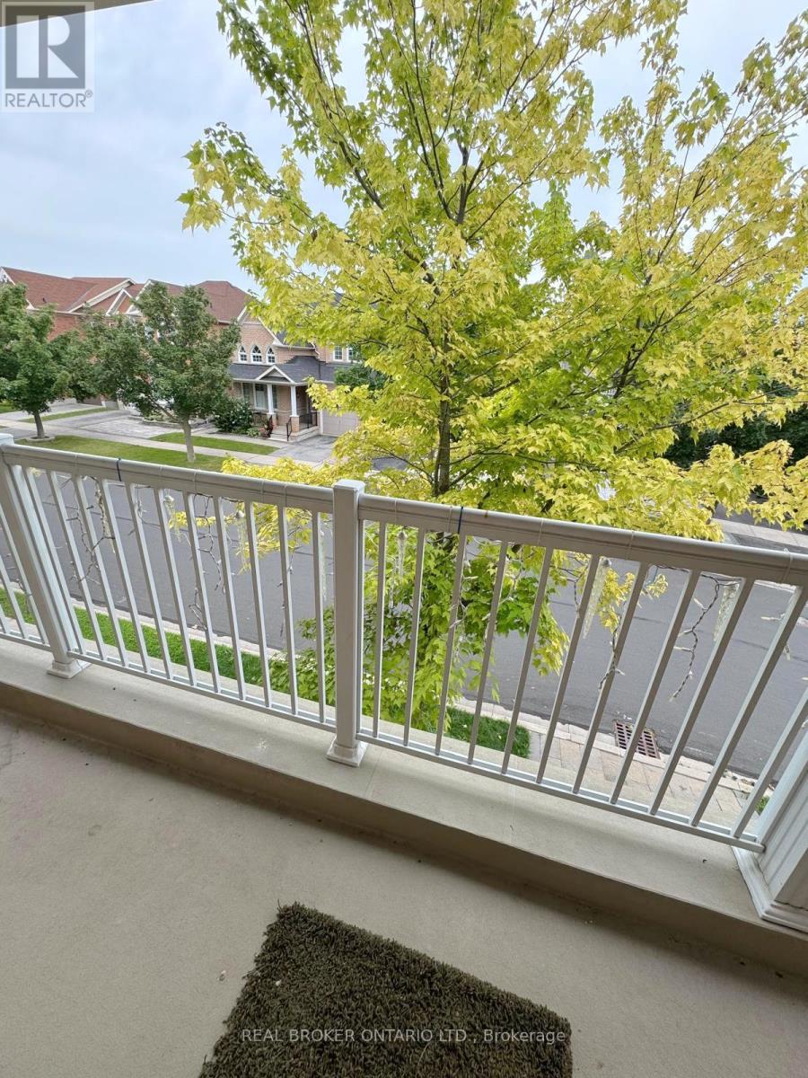 26 Forestbrook Drive, Markham, Ontario  L6B 0E4 - Photo 7 - N12308490