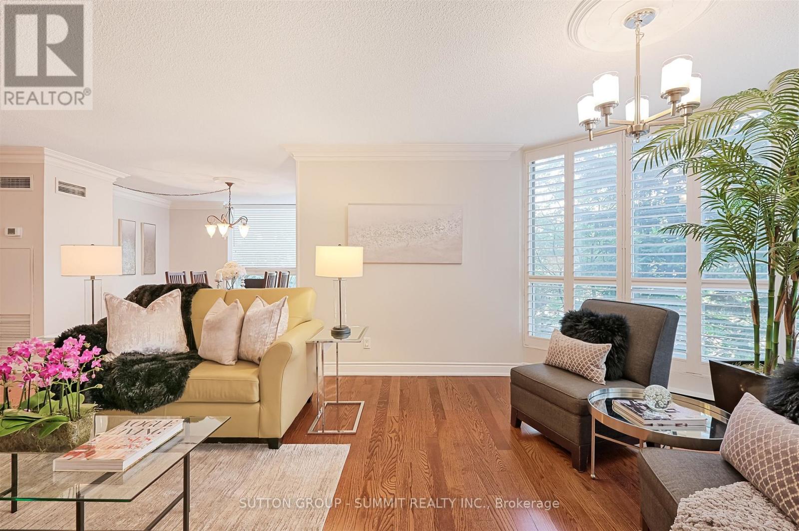 209 - 55 Kingsbridge Garden Circle, Mississauga, Ontario  L5R 1Y1 - Photo 11 - W12308430