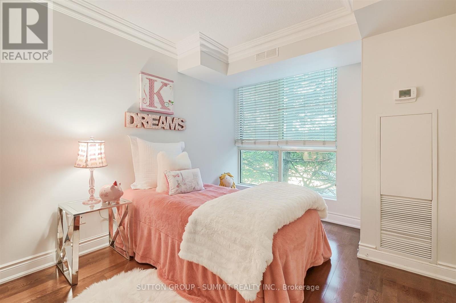 209 - 55 Kingsbridge Garden Circle, Mississauga, Ontario  L5R 1Y1 - Photo 27 - W12308430