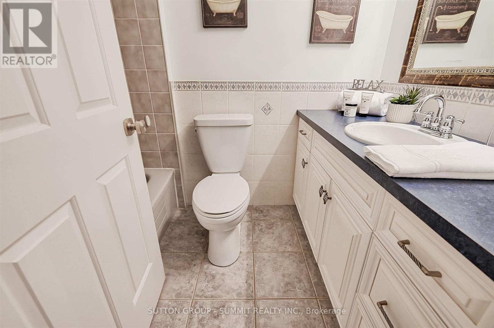 209 - 55 Kingsbridge Garden Circle, Mississauga, Ontario  L5R 1Y1 - Photo 30 - W12308430