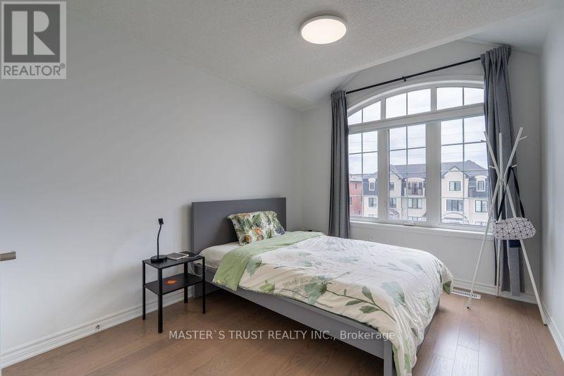 1369 William Halton Parkway, Oakville, Ontario  L6M 5N9 - Photo 31 - W12308449