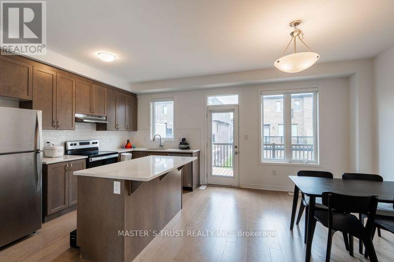 1369 William Halton Parkway, Oakville, Ontario  L6M 5N9 - Photo 7 - W12308449