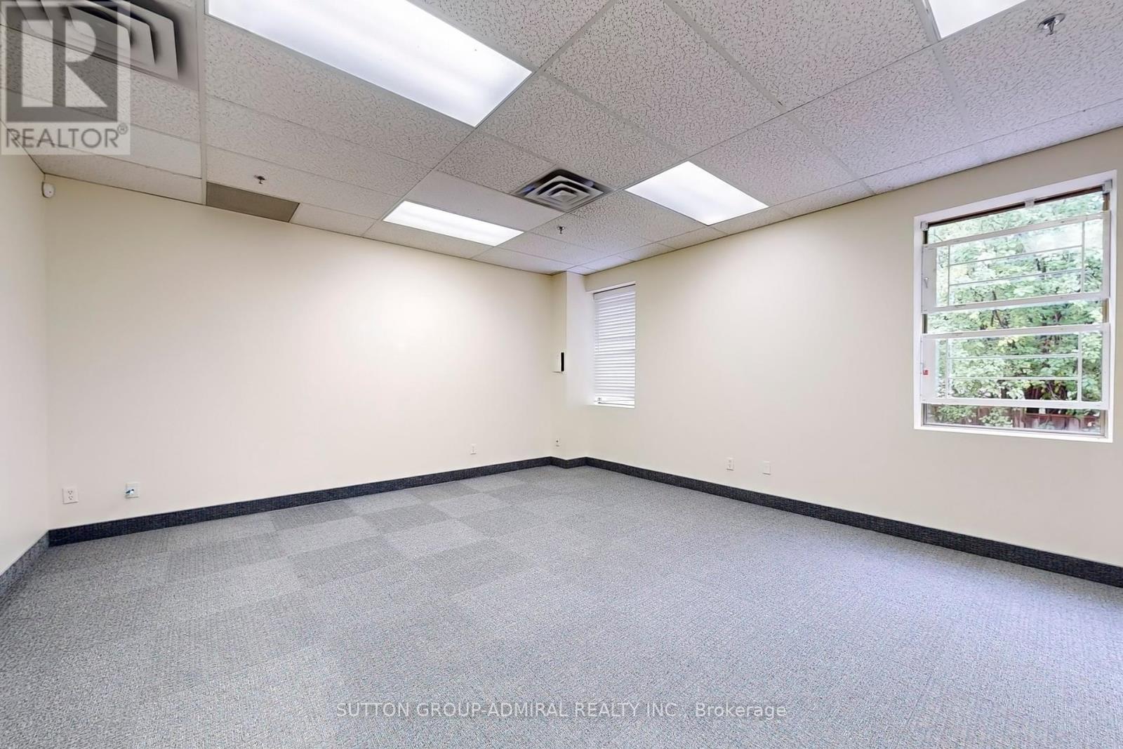 2nd Flr - 134 Main Street, Brampton, Ontario  L6V 1N8 - Photo 11 - W12308462