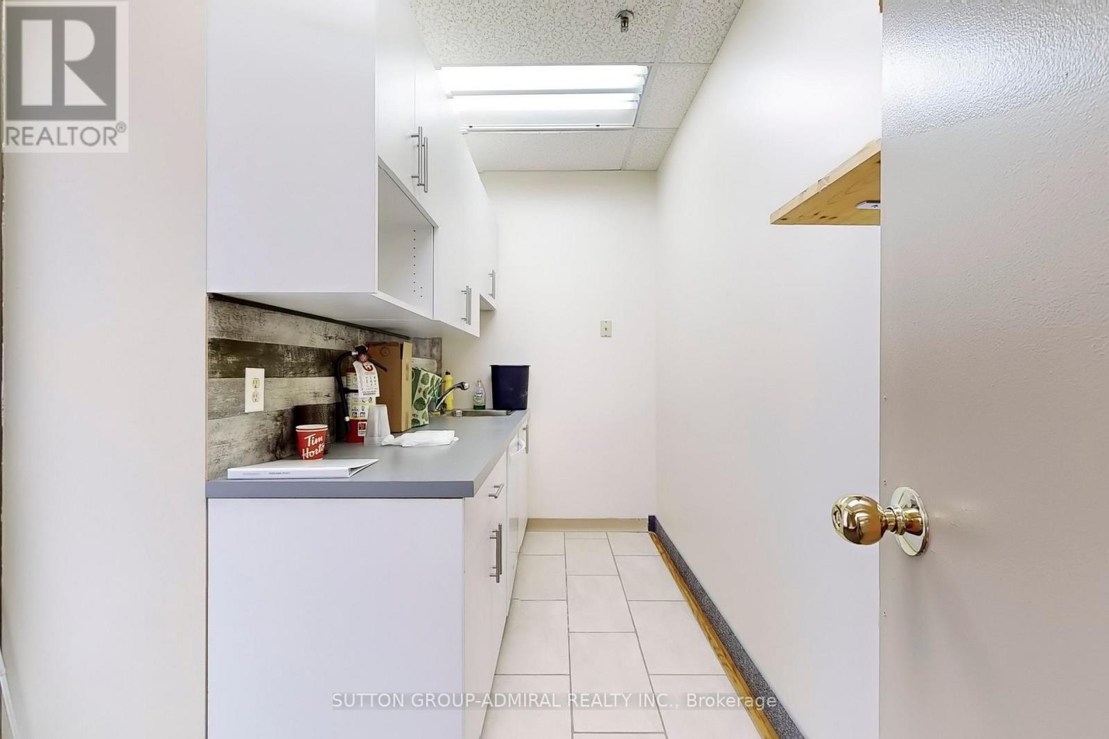 2nd Flr - 134 Main Street, Brampton, Ontario  L6V 1N8 - Photo 14 - W12308462
