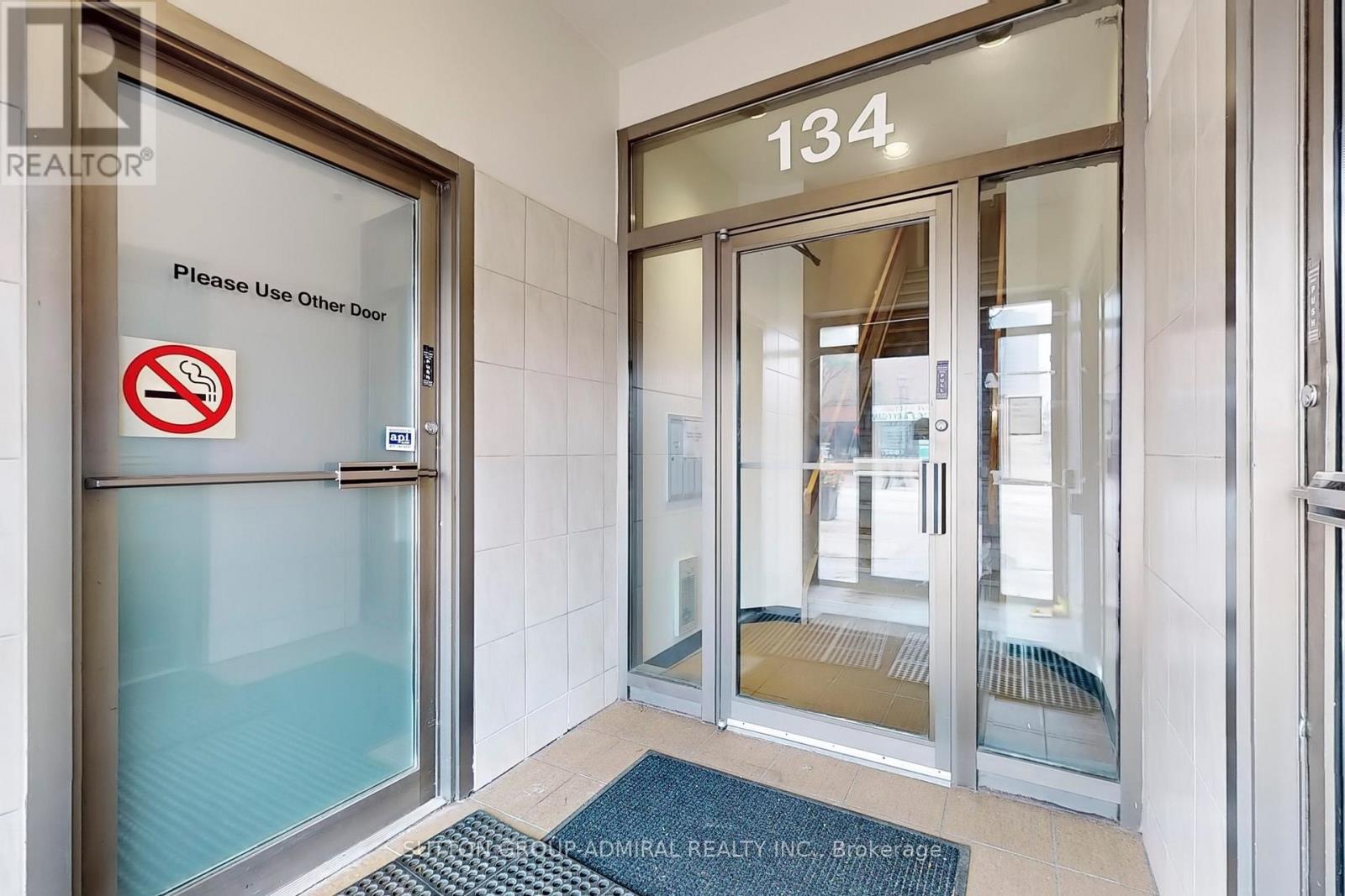 2nd Flr - 134 Main Street, Brampton, Ontario  L6V 1N8 - Photo 6 - W12308462