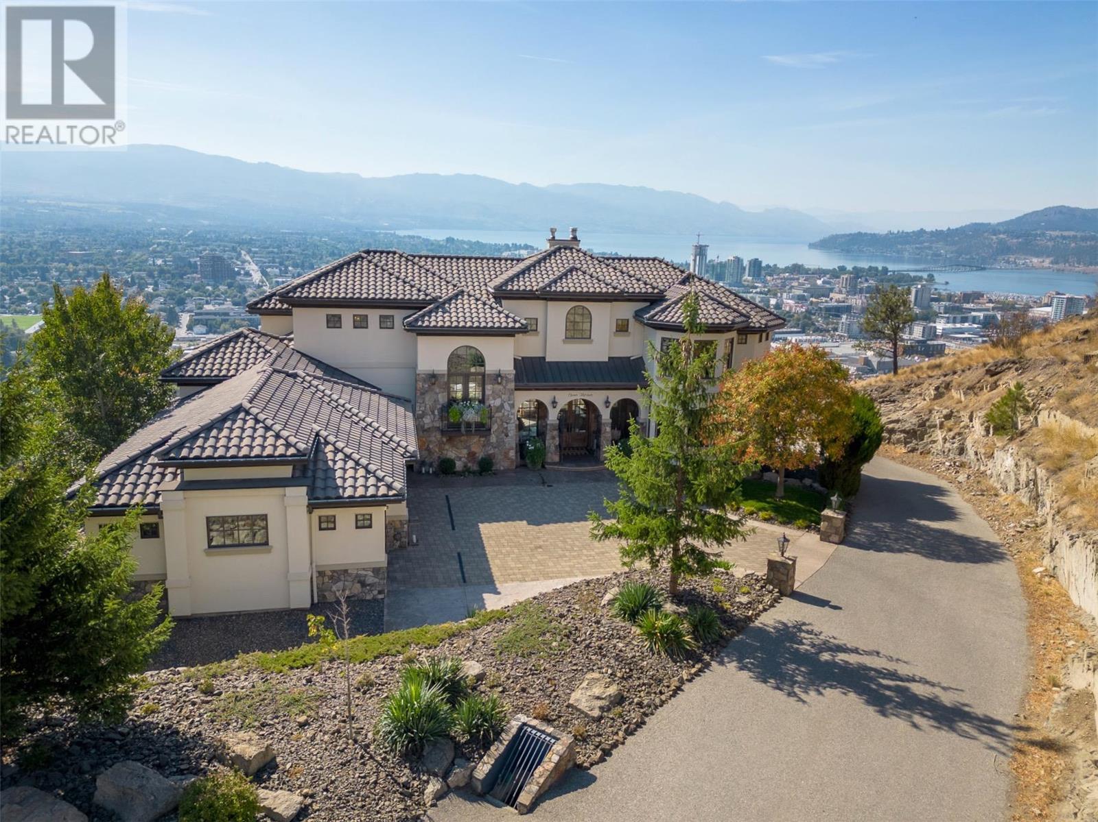 1113 Parkbluff Lane, Kelowna, British Columbia  V1V 2Y3 - Photo 2 - 10357341