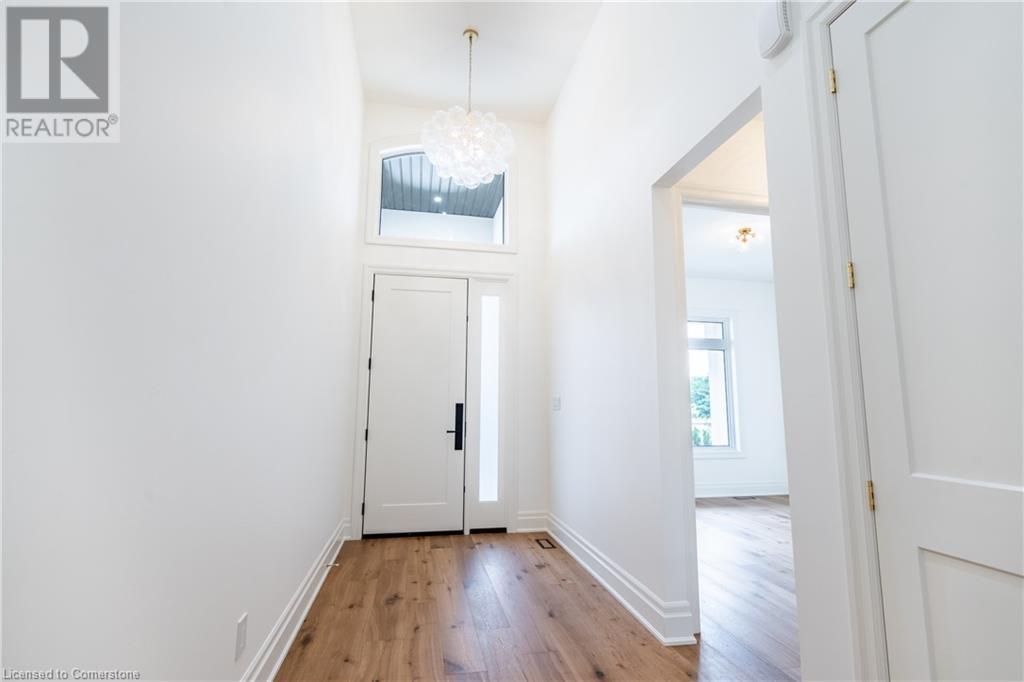 Property at 21 OAKLEY Drive image 3