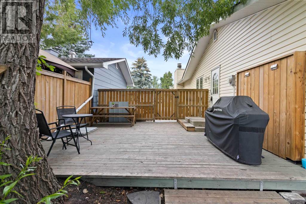 Property at 104 Thorson Crescent image 3