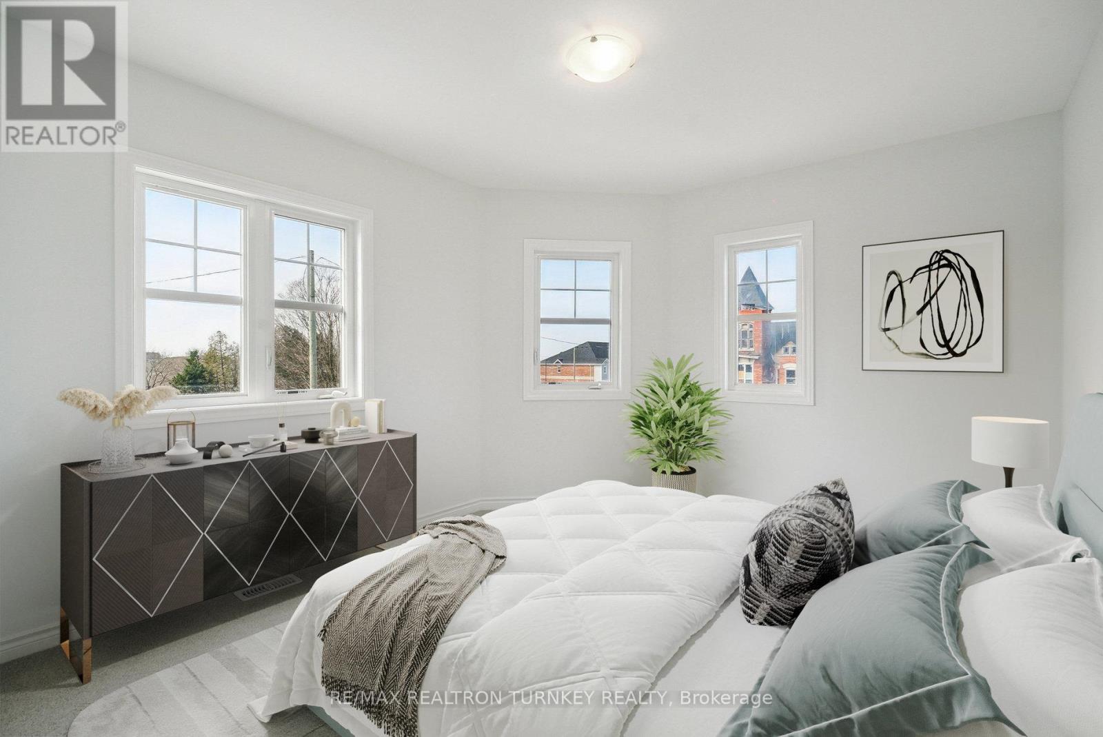 2 Ravenscraig Place, Innisfil, Ontario  L0L 1L0 - Photo 28 - N12308434