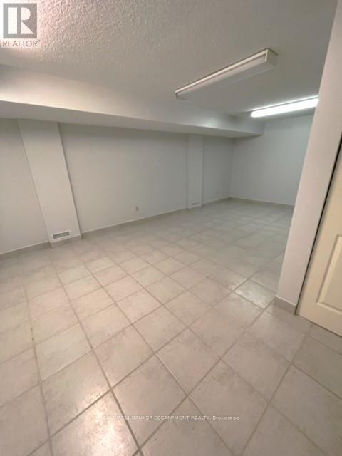 B - 119 Mill Street E, Halton Hills, Ontario  L7G 2C7 - Photo 11 - W12301263