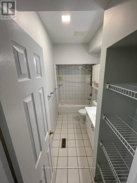 B - 119 Mill Street E, Halton Hills, Ontario  L7G 2C7 - Photo 4 - W12301263