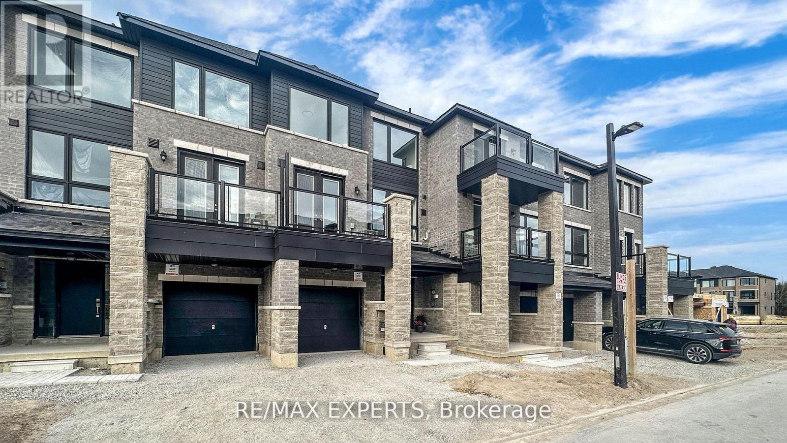 22 Spry Lane, Barrie, Ontario  L9J 0N6 - Photo 3 - S12308578