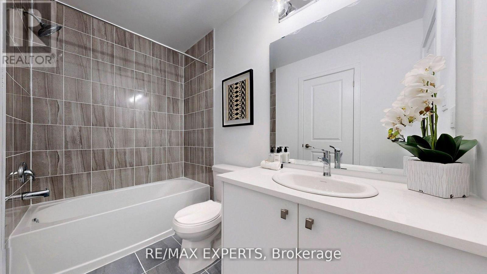 22 Spry Lane, Barrie, Ontario  L9J 0N6 - Photo 35 - S12308578