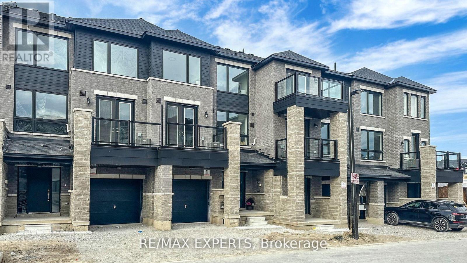 22 Spry Lane, Barrie, Ontario  L9J 0N6 - Photo 5 - S12308578