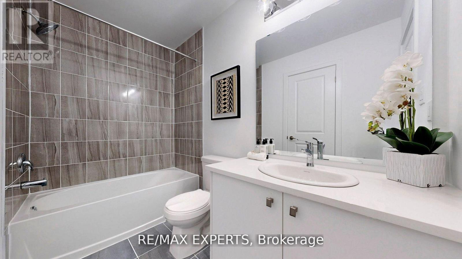 22 Spry Lane, Barrie, Ontario  L6J 0N6 - Photo 19 - S12308581
