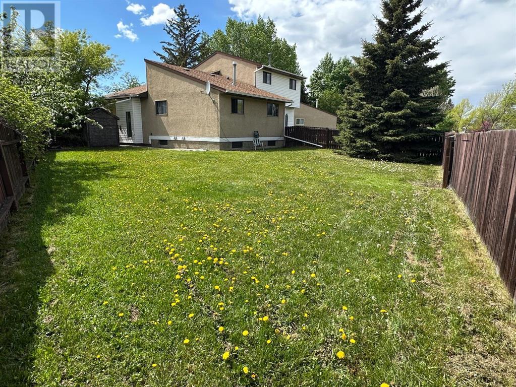 Property at 7113 99A Street image 5