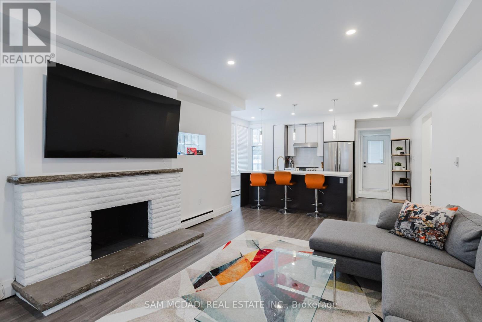 2177 Lakeshore Road, Burlington, Ontario  L7R 1A5 - Photo 10 - W12308574