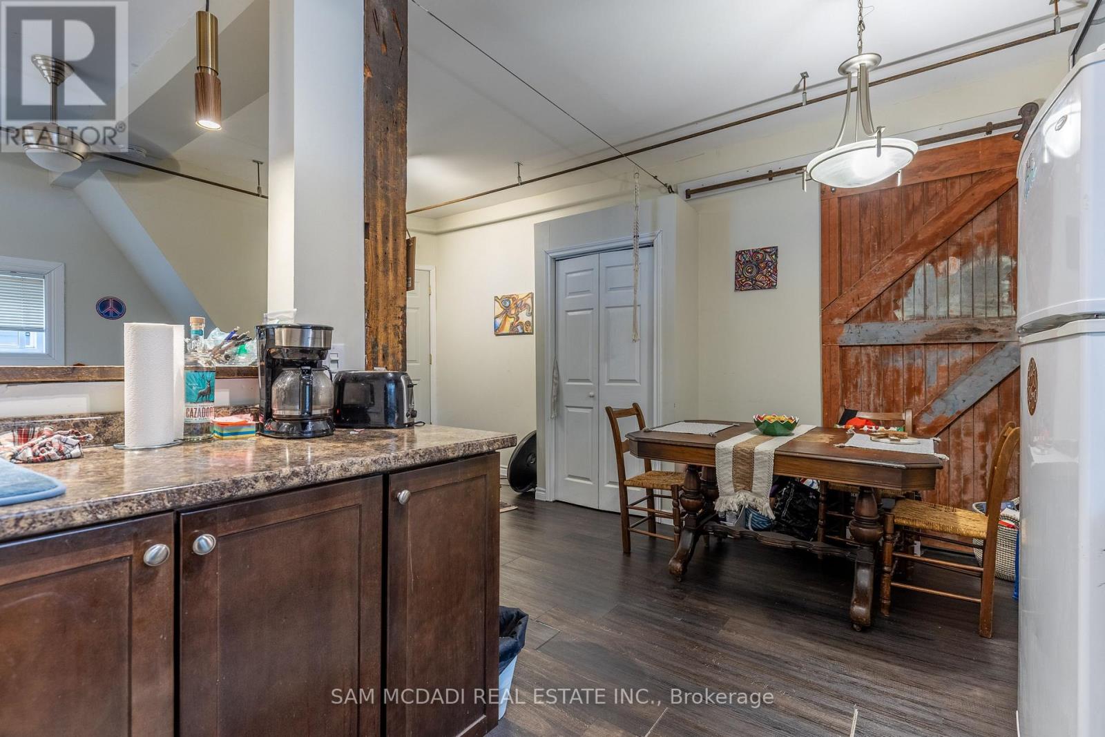 2177 Lakeshore Road, Burlington, Ontario  L7R 1A5 - Photo 30 - W12308574