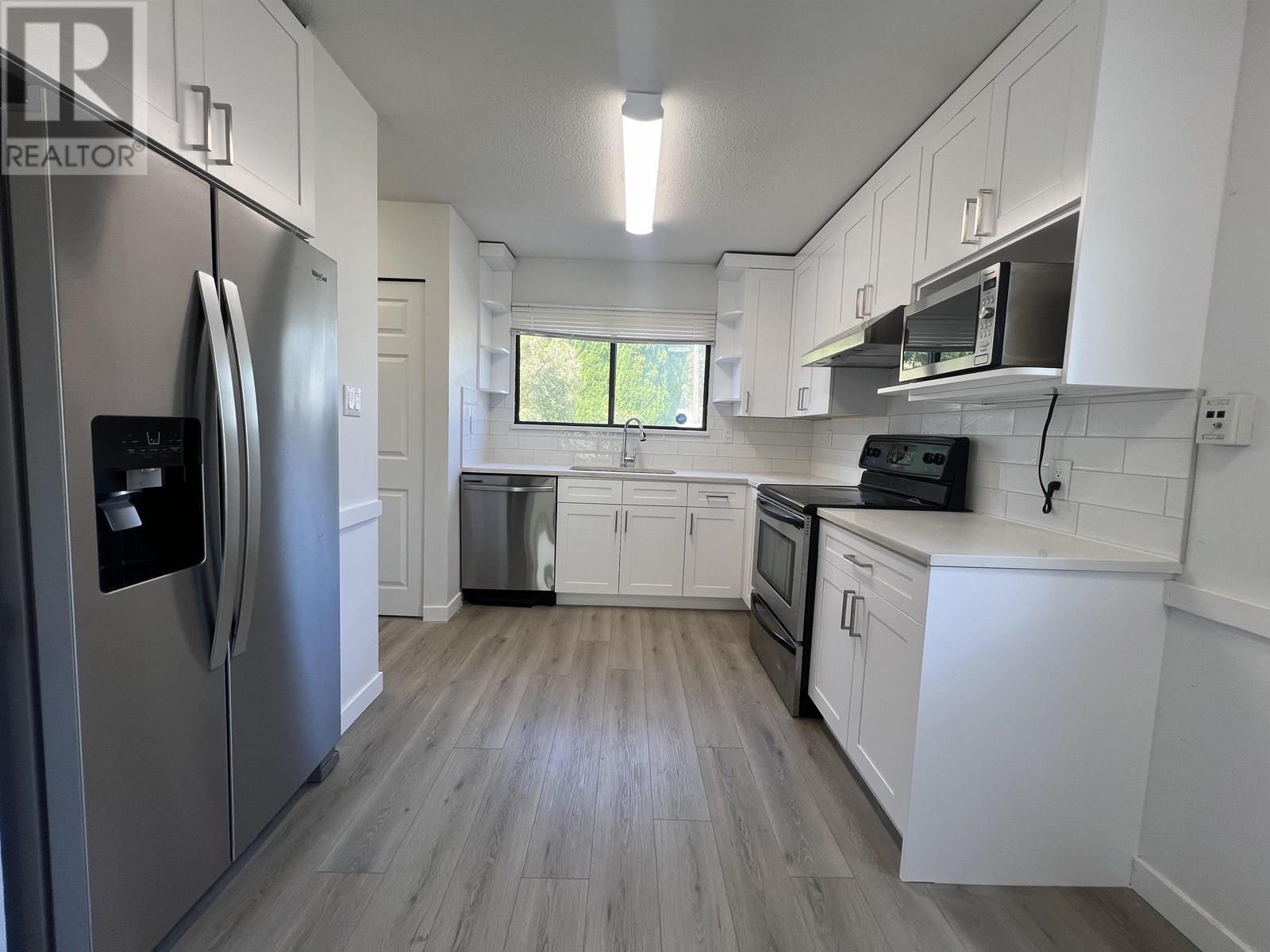 Property at 1018 ROCHESTER AVENUE image 2