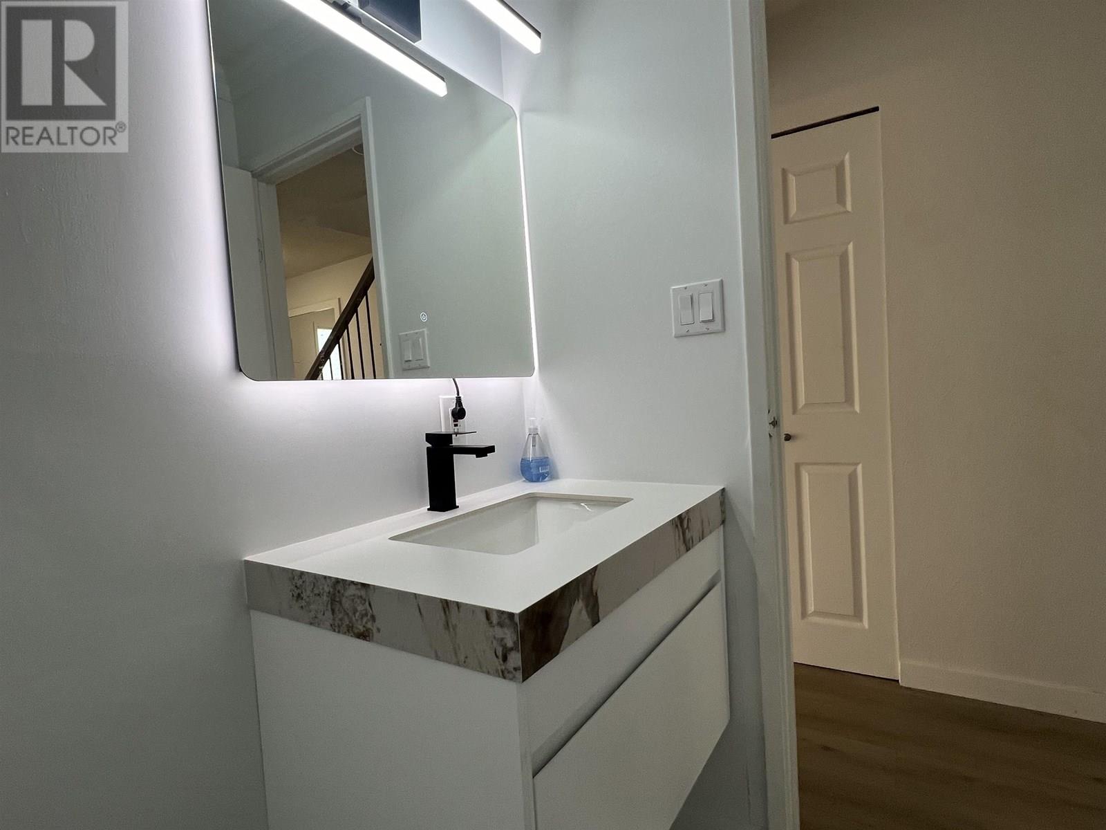 Property at 1018 ROCHESTER AVENUE image 5