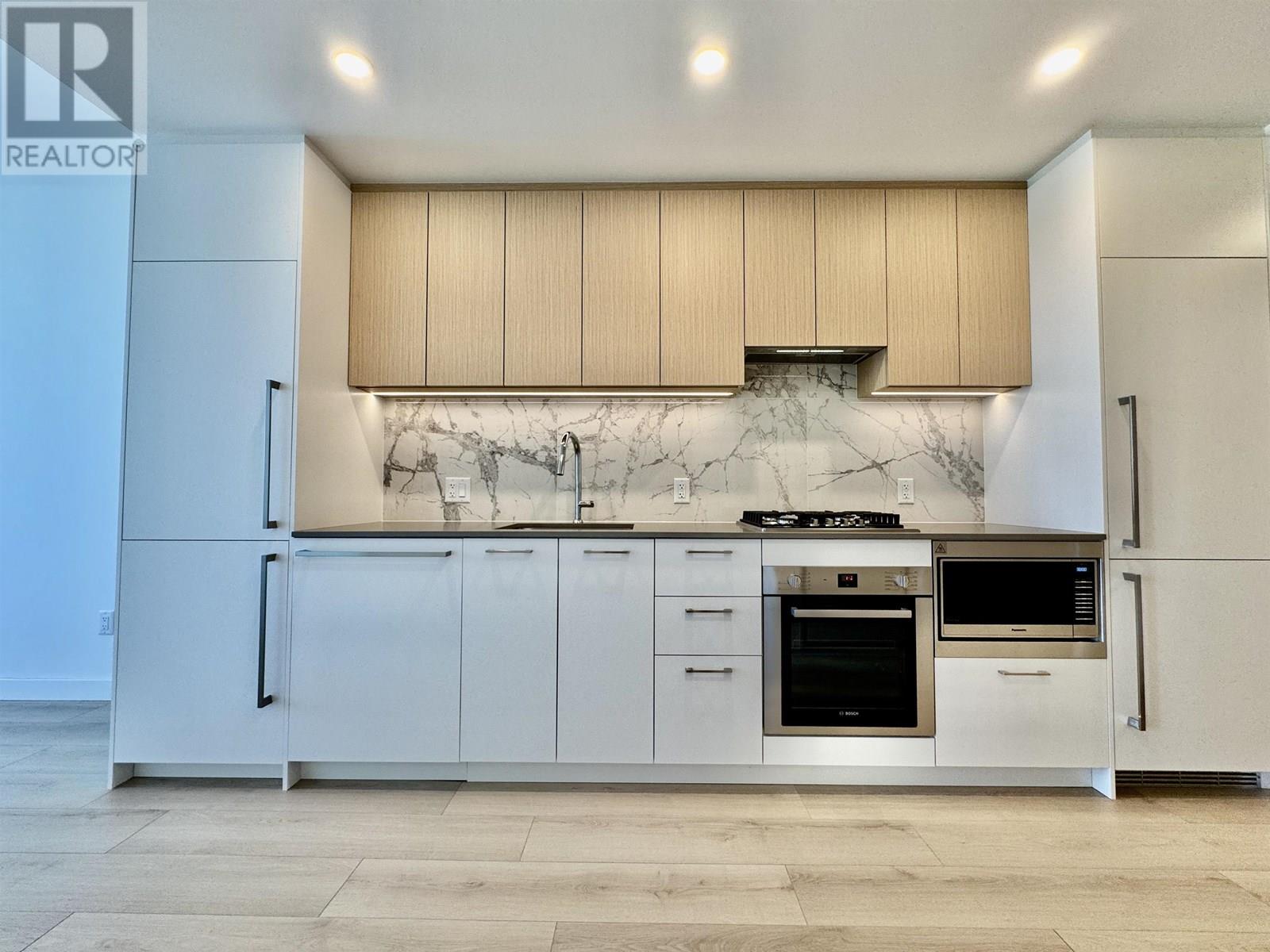 1007 6468 Willingdon Avenue, Burnaby, British Columbia  V5H 0L3 - Photo 2 - R3030935