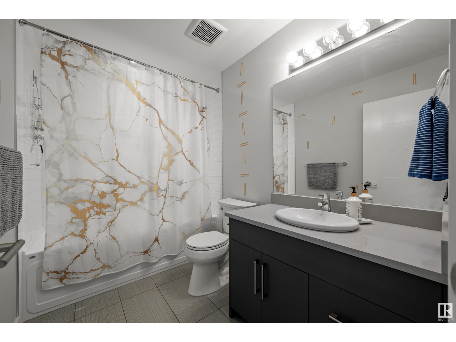 9803 74 Av Nw, Edmonton, Alberta  T6E 1G1 - Photo 29 - E4449806