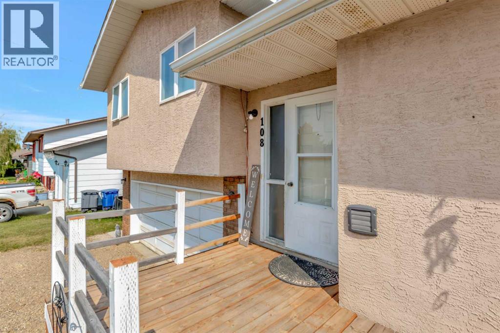 108 6 Avenue E, Maidstone, Saskatchewan  S0M 1M0 - Photo 2 - A2242067