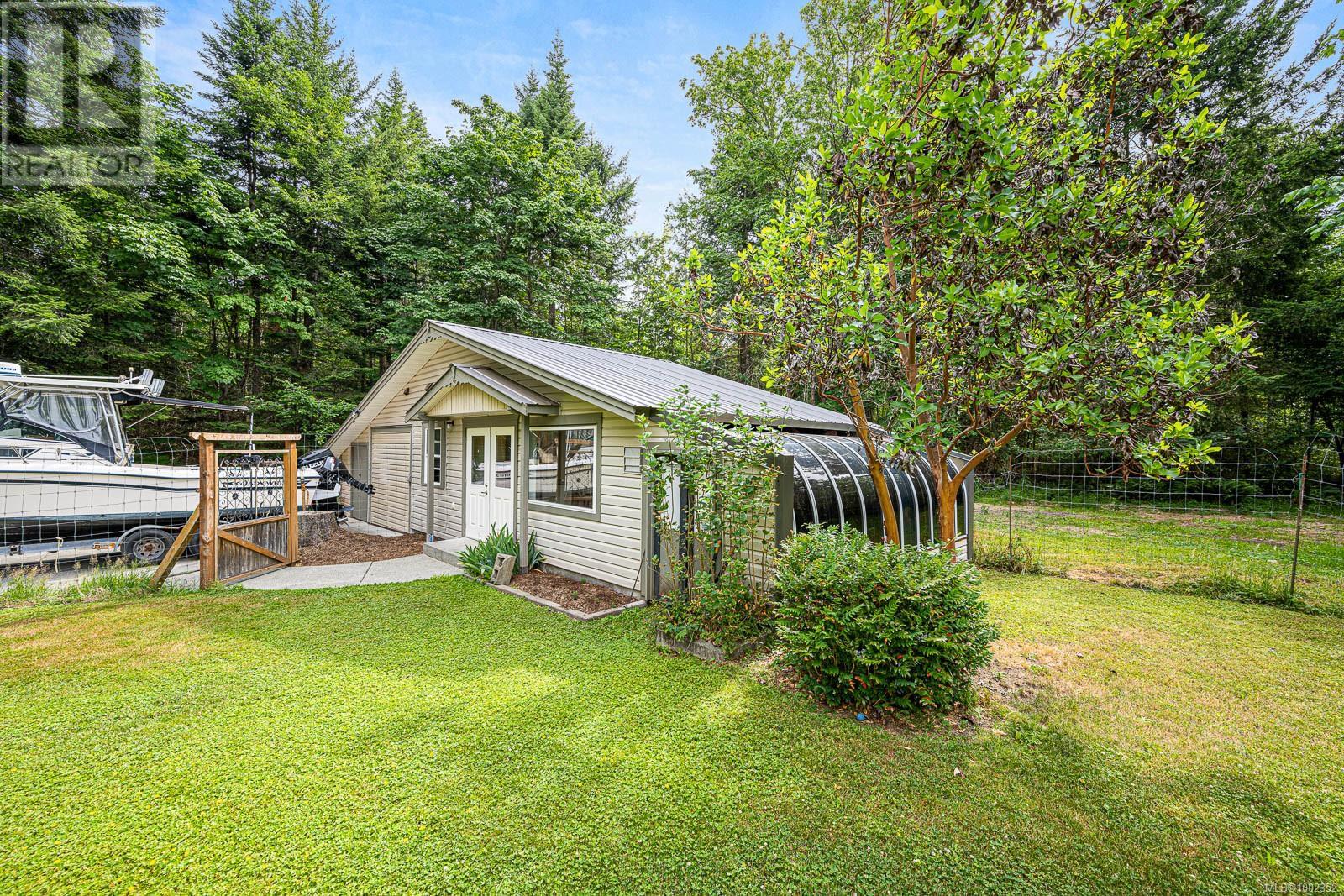 1872 Waveland Rd, Courtenay, British Columbia  V9N 8H8 - Photo 25 - 1002352