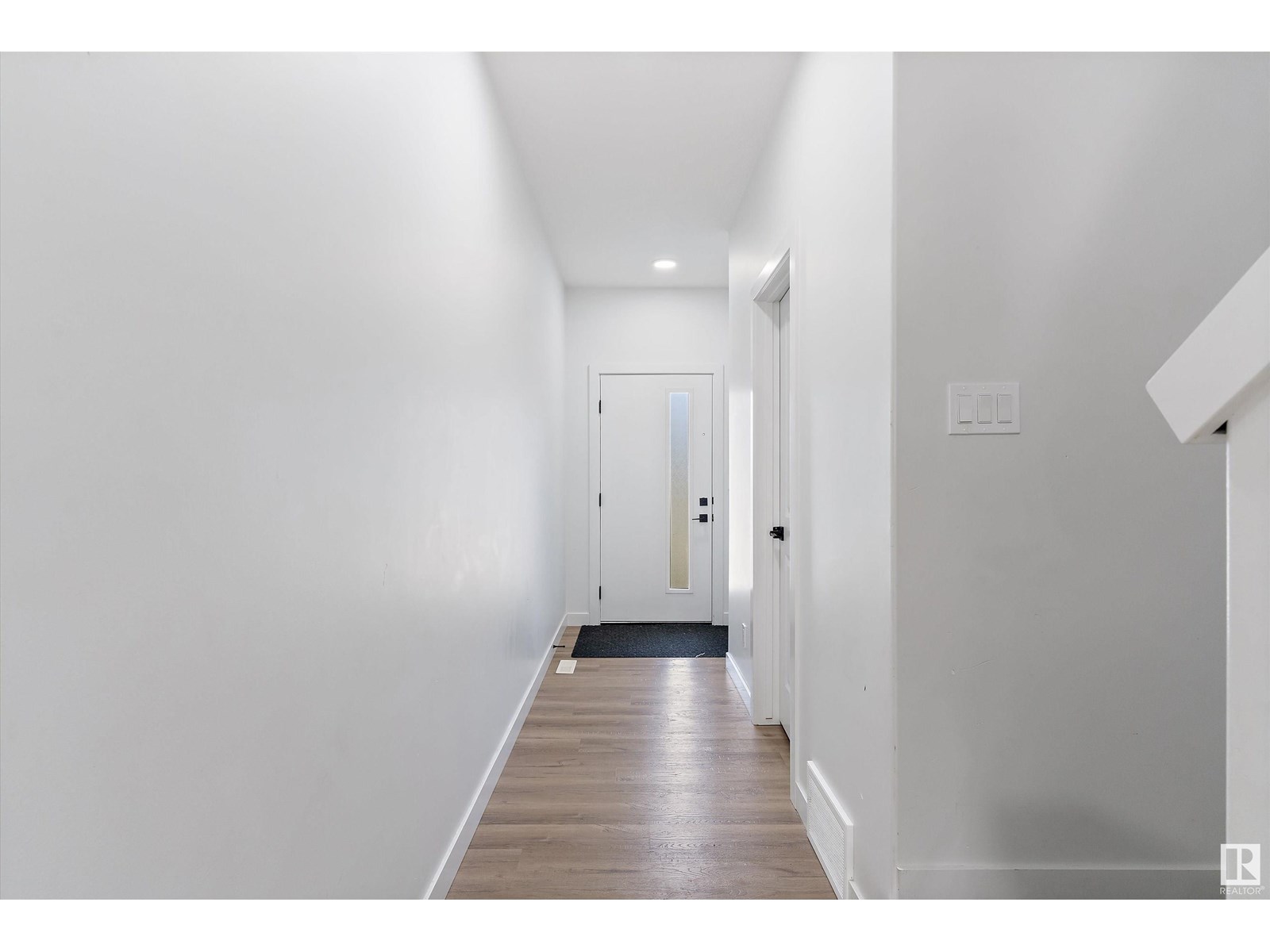 5747 Kootook Wy Sw, Edmonton, Alberta  T6W 4A5 - Photo 3 - E4447185