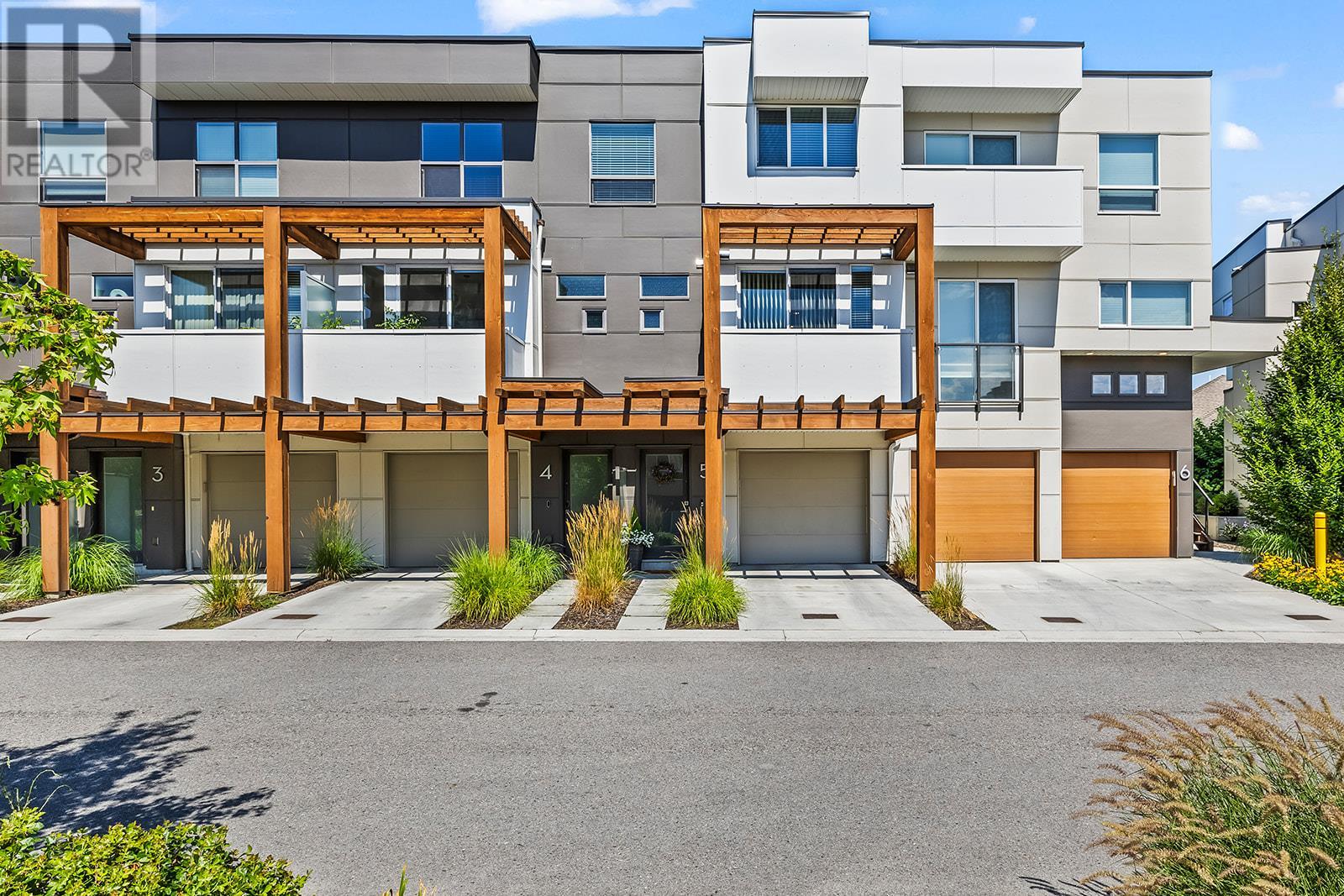 720 Valley Road Unit# 5, Kelowna, British Columbia