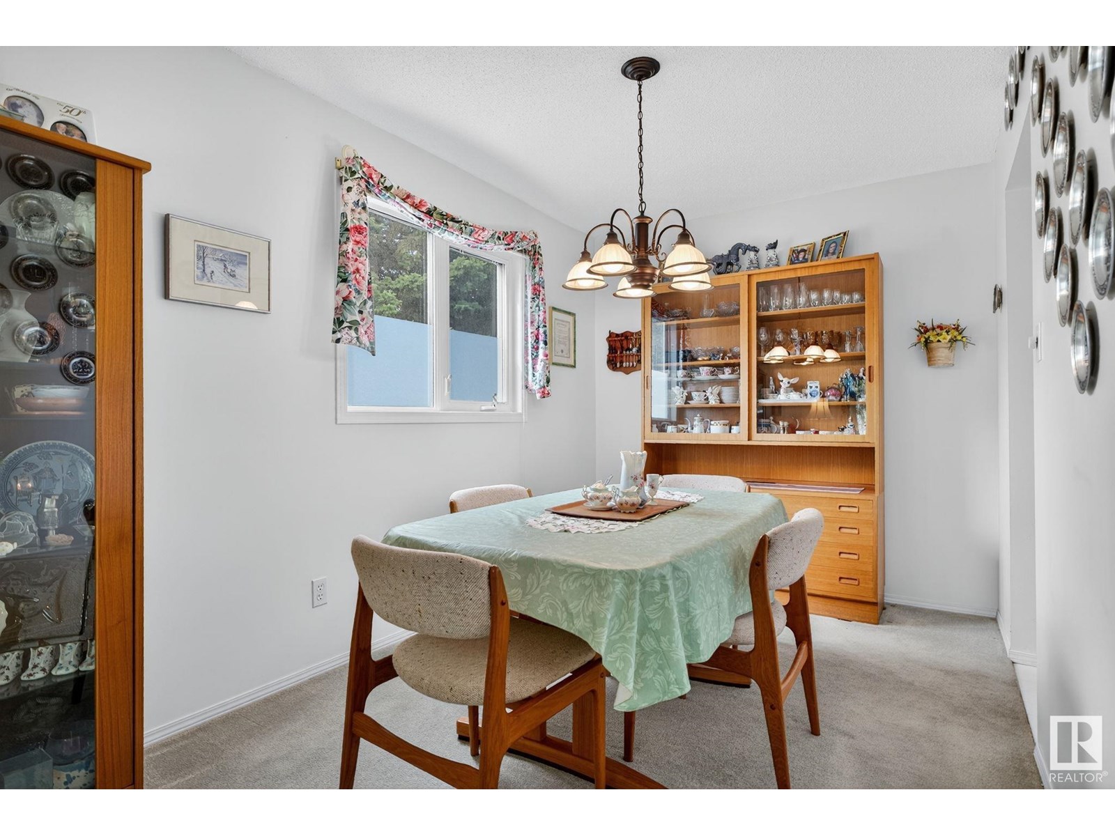 Property at 42 LARKSPUR CR image 1