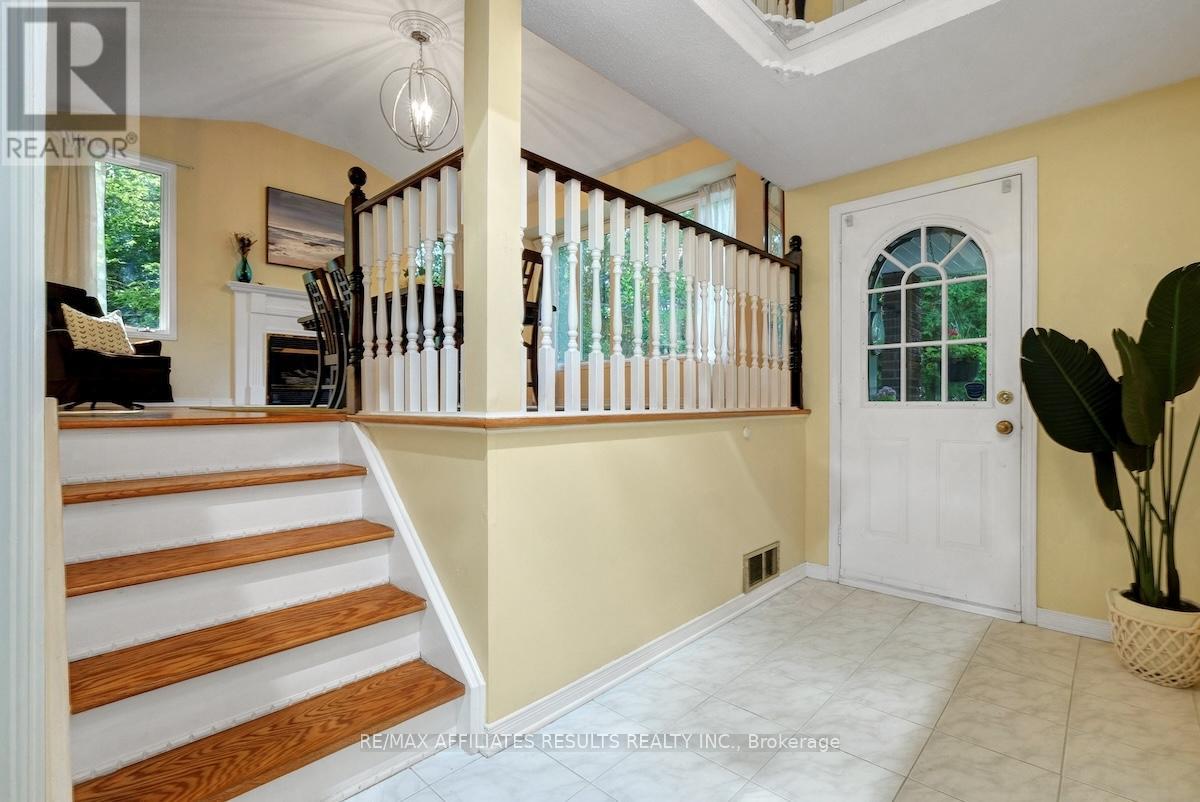 Property at 2 WEDGEWOOD CRESCENT image 5