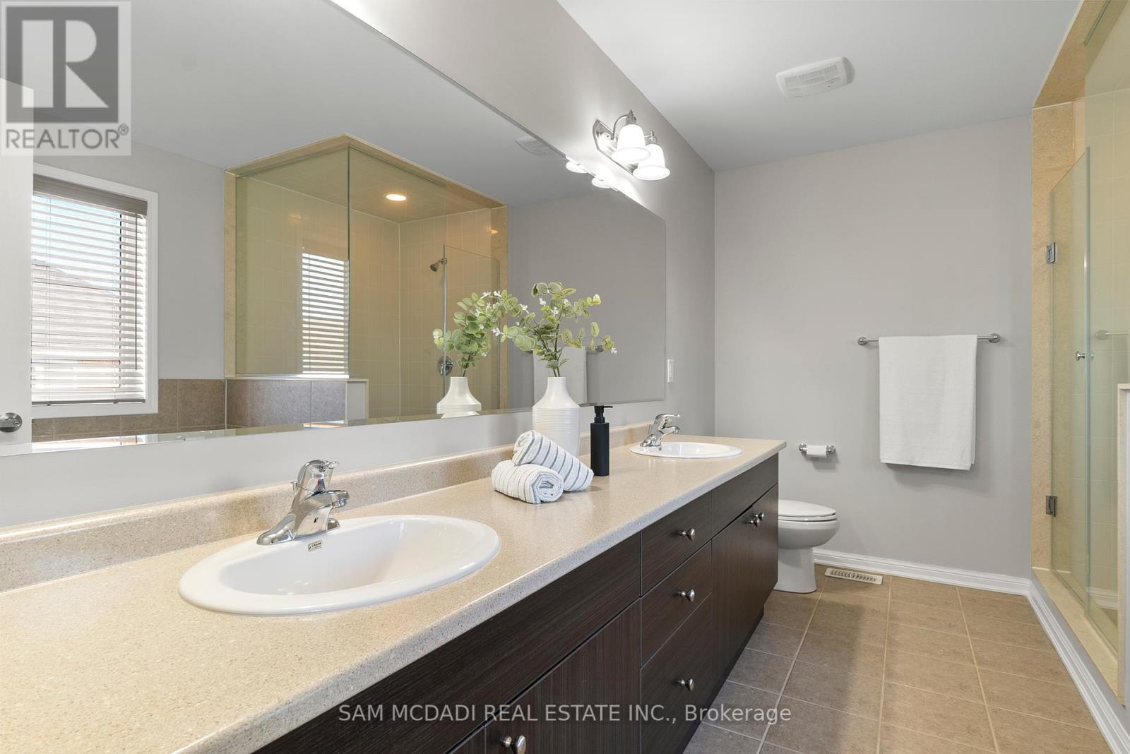 73 Miracle Trail, Brampton (Northwest Brampton), Ontario  L7A 0Y8 - Photo 25 - W12308641