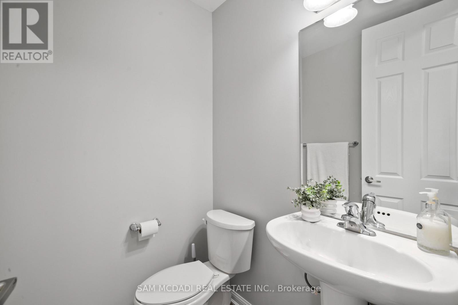 73 Miracle Trail, Brampton (Northwest Brampton), Ontario  L7A 0Y8 - Photo 9 - W12308641