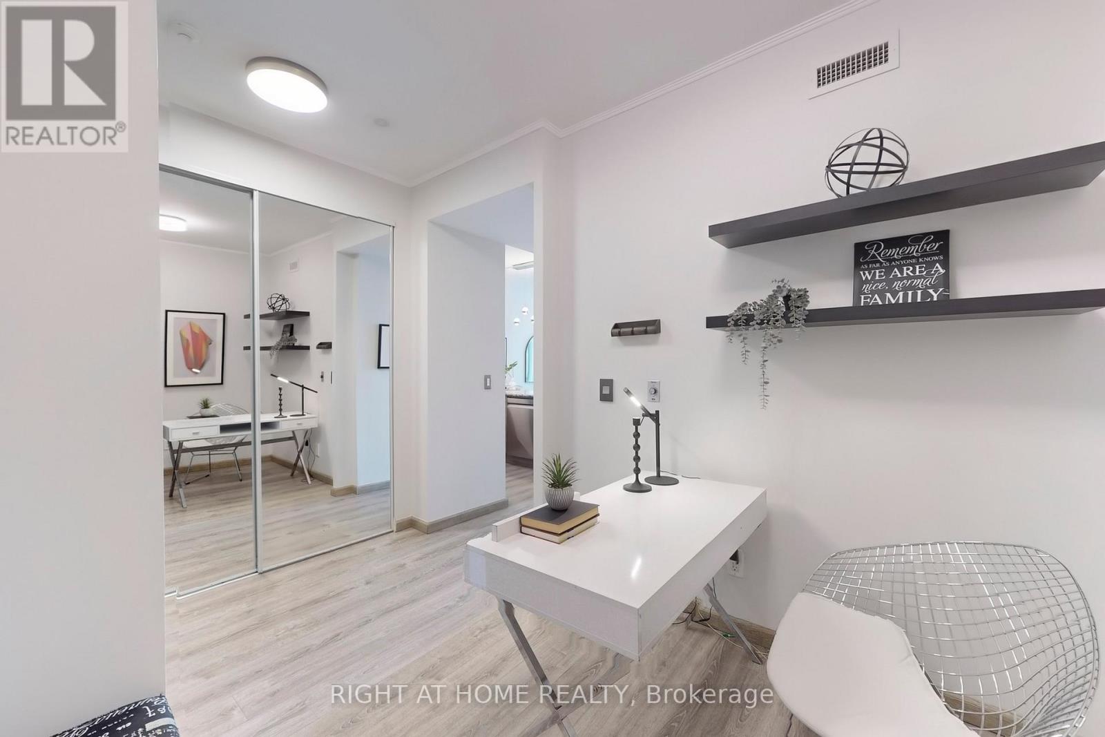 2205 - 219 Fort York Boulevard, Toronto, Ontario  M5V 1B1 - Photo 20 - C12308702