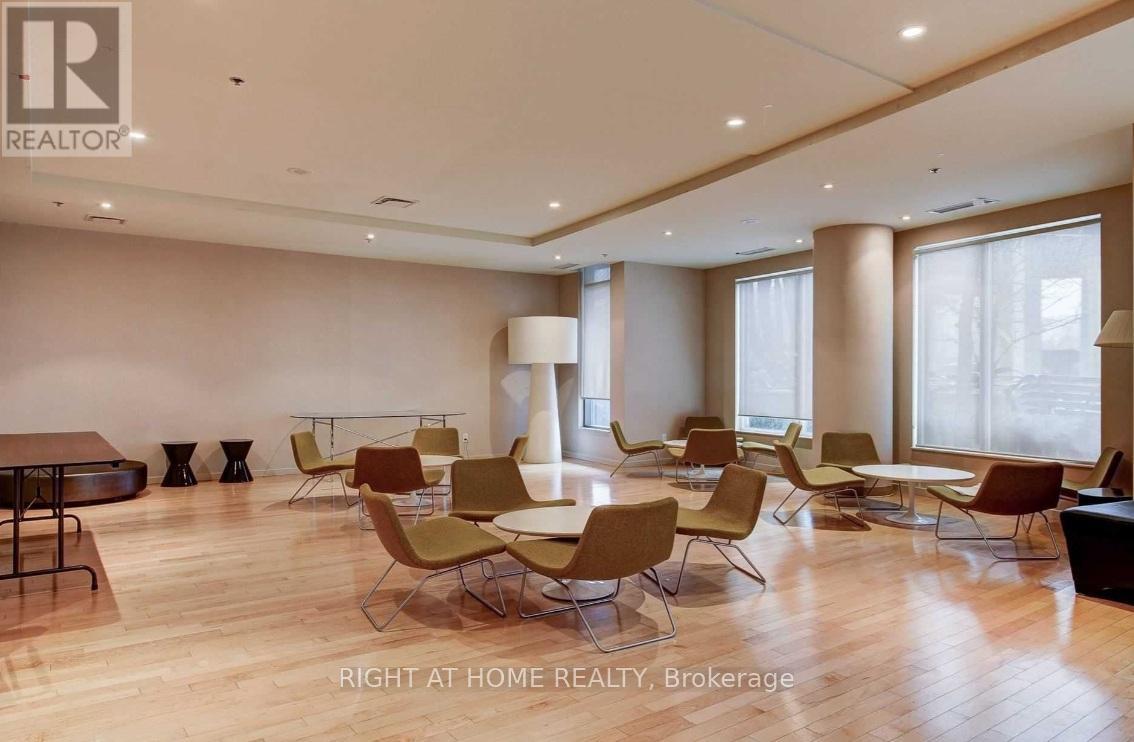 2205 - 219 Fort York Boulevard, Toronto, Ontario  M5V 1B1 - Photo 30 - C12308702